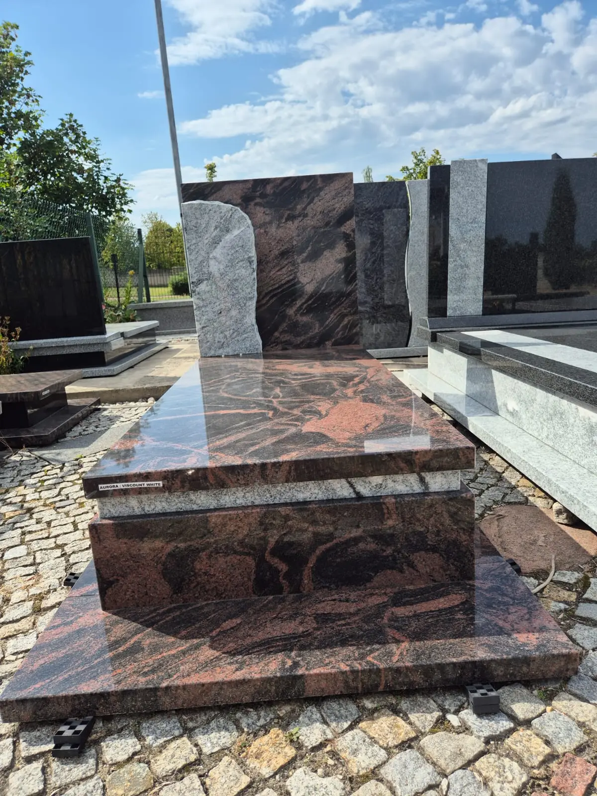 Pomnik pojedynczy IPC-1789130441-0040