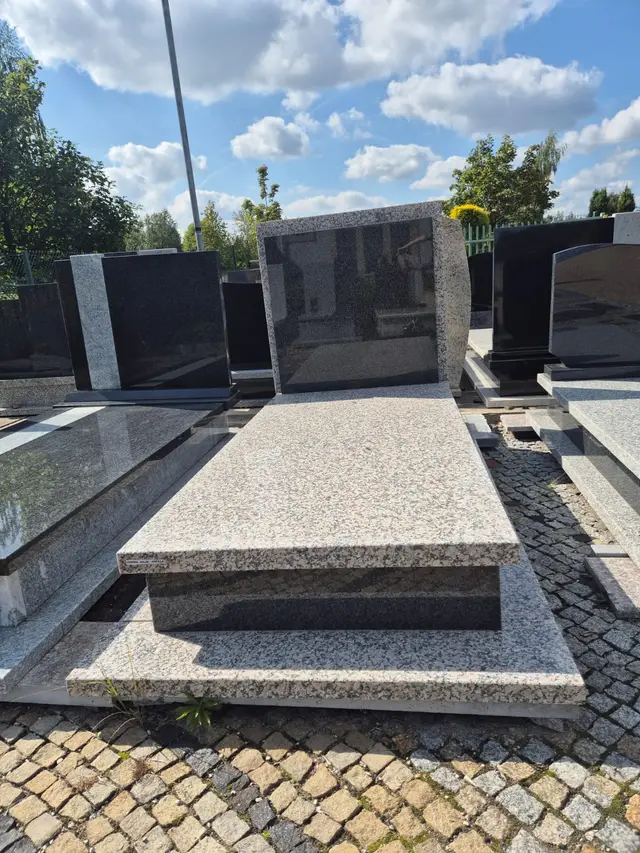 Pomnik pojedynczy IPC-1789474699-0054