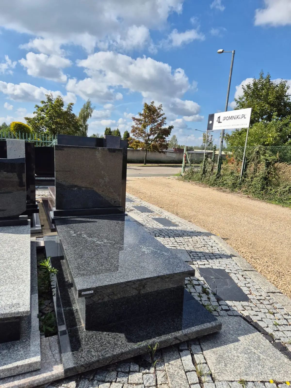 Pomnik pojedynczy IPC-1789635450-0057