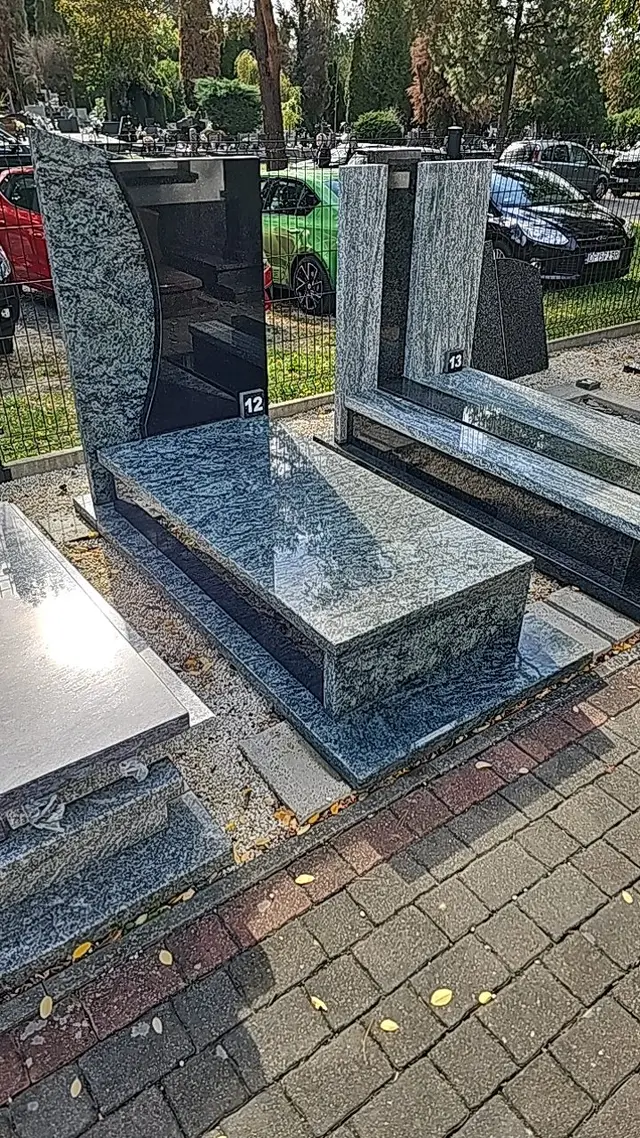 Pomnik pojedynczy IPO-1791461532-0073