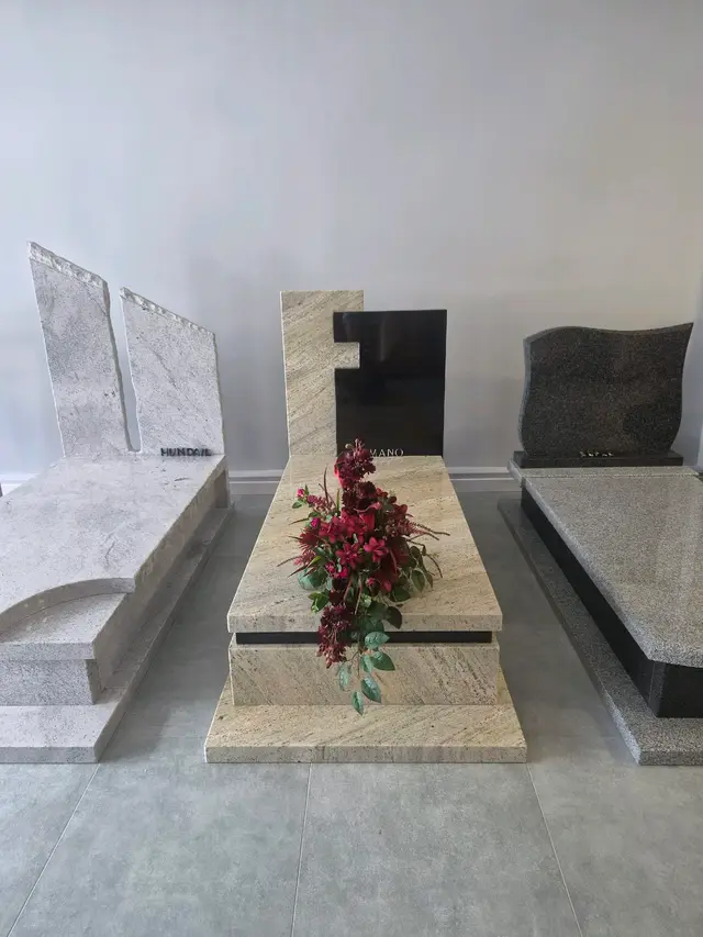 Pomnik pojedynczy IWO-1788263536-0026