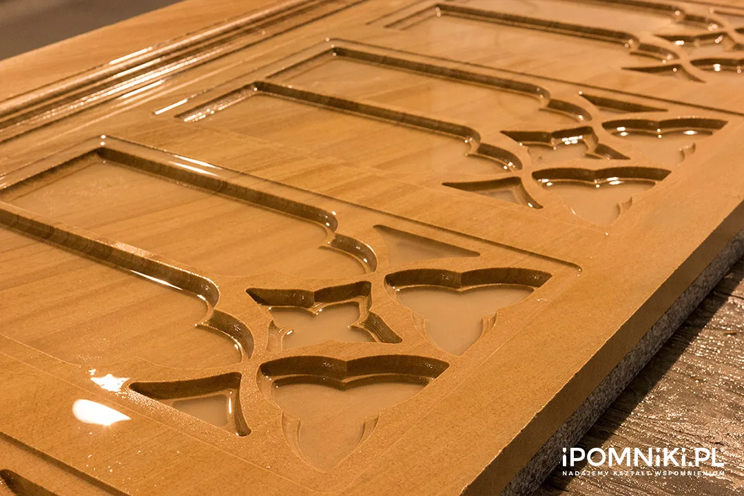 ipomniki_cnc_oltarz_1